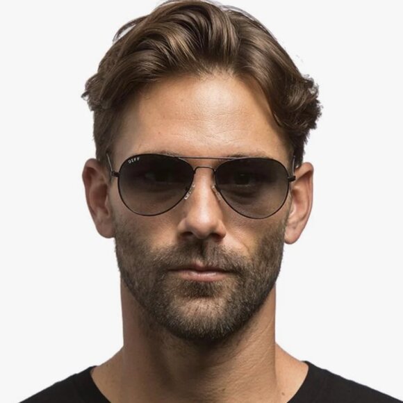 Diff Eyewear Cruz  Black grey gradient Aviator Sunglasses new with case